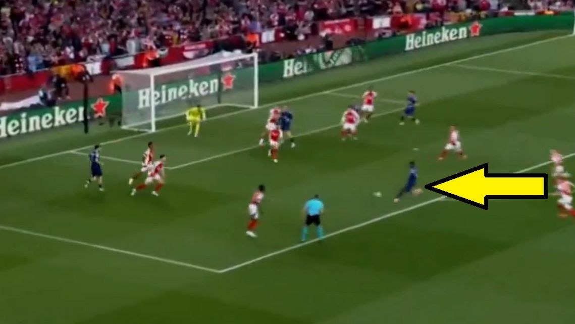 Twitter / Screen / Canal+Sport / Na zdjęciu: Ousmane Dembele otworzył wynik w meczu Arsenal - PSG