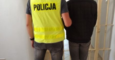 Przeworsk. 45-latek składał propozycje seksualne 14-latce. Na miejscu czekała policja