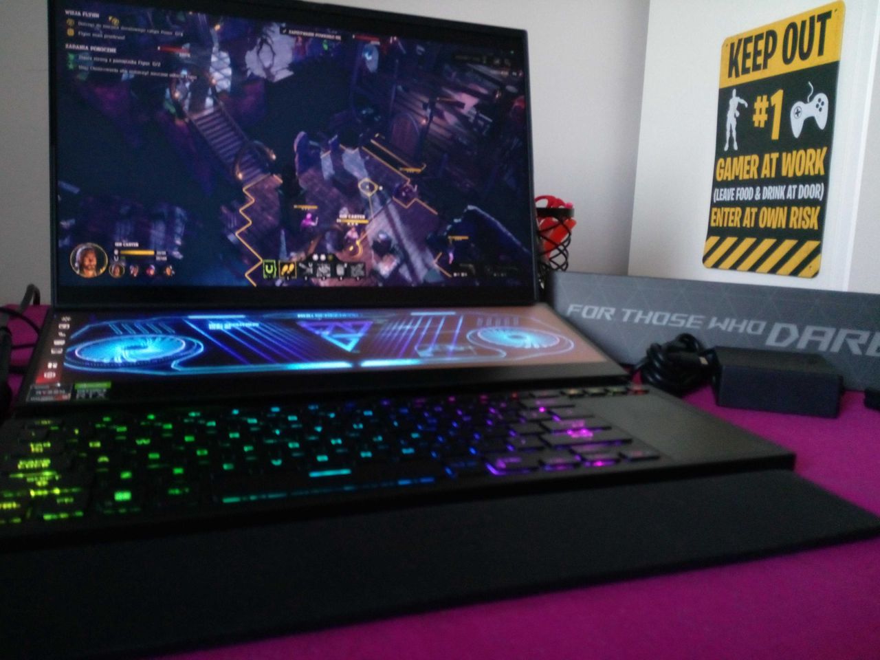 Test gry Hard West 2 na laptopie ROG Zephyrus Duo 16 w ramach współpracy promocyjnej z ASUS