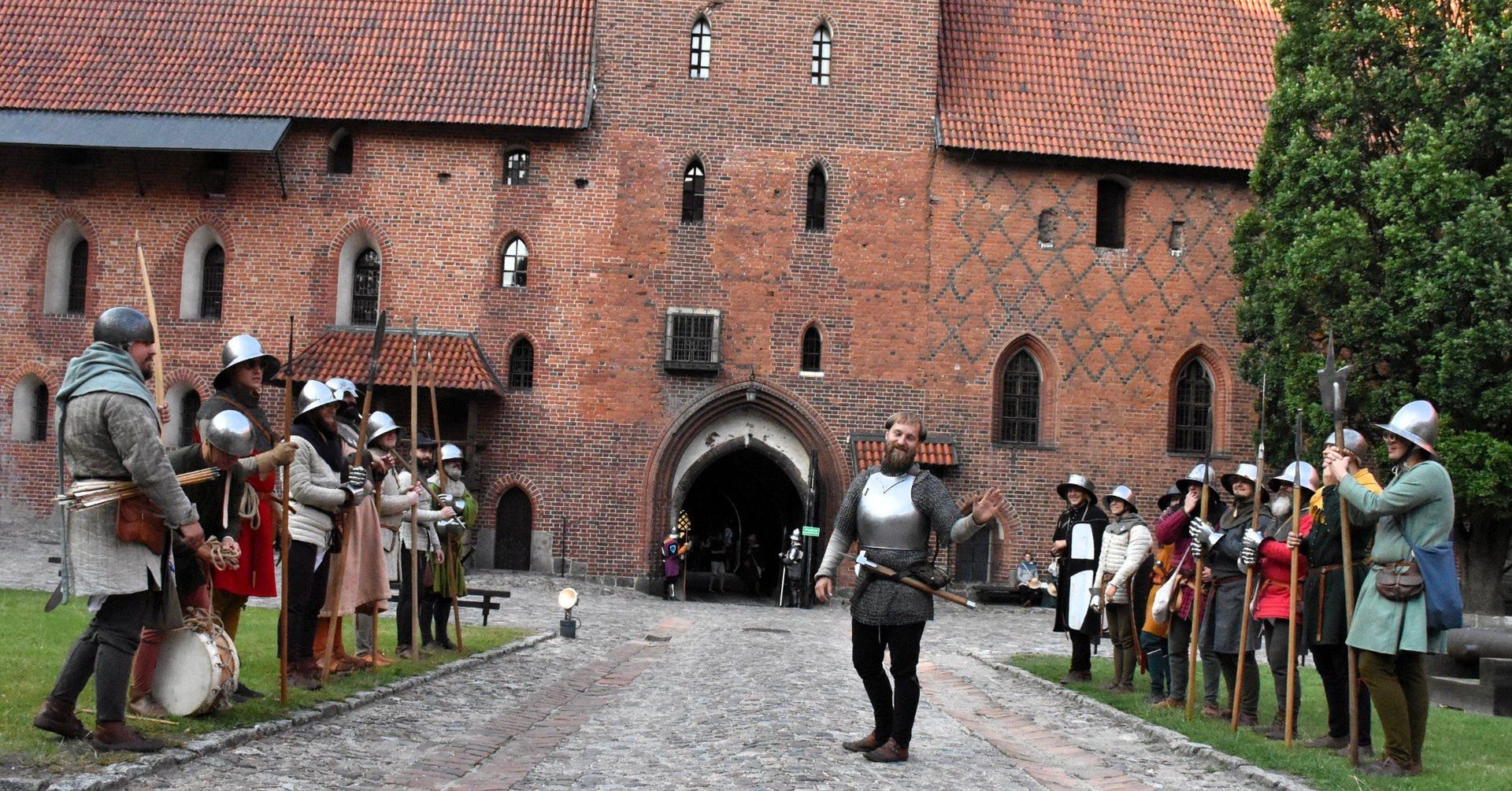 10 najpiękniejszych polskich zamków: gotowe pomysły na weekendowe wycieczki
