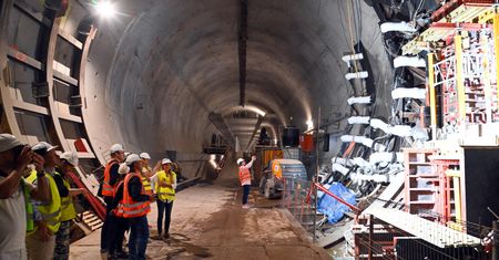 Na tę inwestycję czekają mieszkańcy. Tunel pod Świną gotowy w ponad 80 procentach
