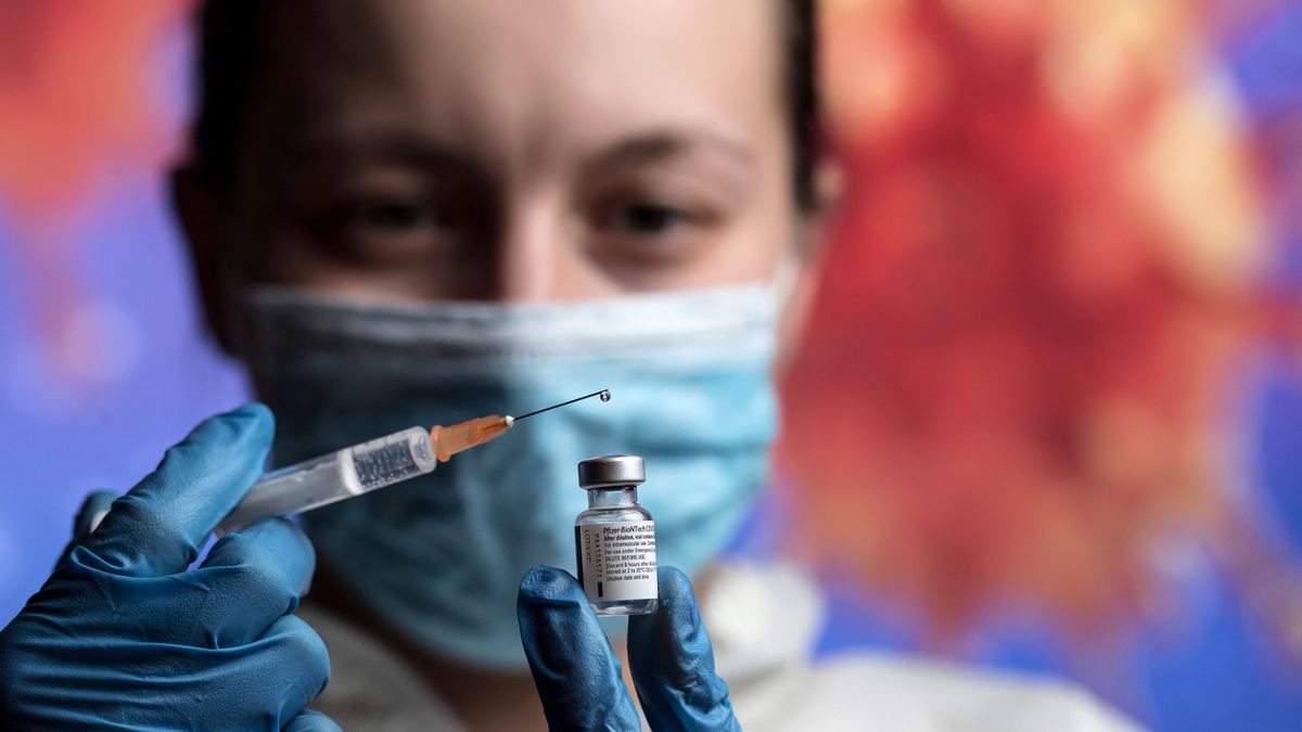 Mężczyźni chorują na COVID-19 częściej niż kobiety