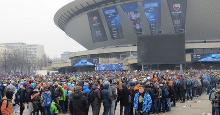 Drugi dzień i tłumy oczekujących jeszcze większe, a my mamy konkurs #IEM2016