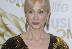 Uśmiechnięta Ewa Gawryluk zadaje szyku. Pojawiła się na pierwszej imprezie od rozstania