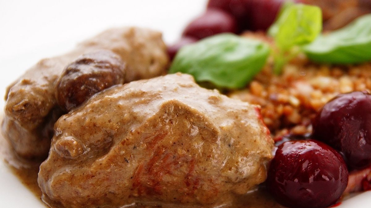 Dlaczego ludzie jedzący tradycyjnie rzadziej tyją?