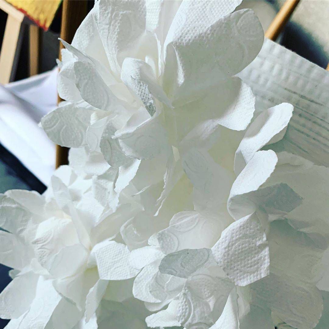 Monika Zamachowska - ozdoby ślubne z kartonu i papieru toaletowego