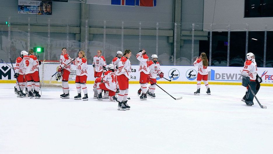 Załamane reprezentantki Polski [foto: Kacper Jerke]