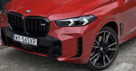 Wydawali publiczne pieniądze na luksusowe BMW i hotele dla szoferów