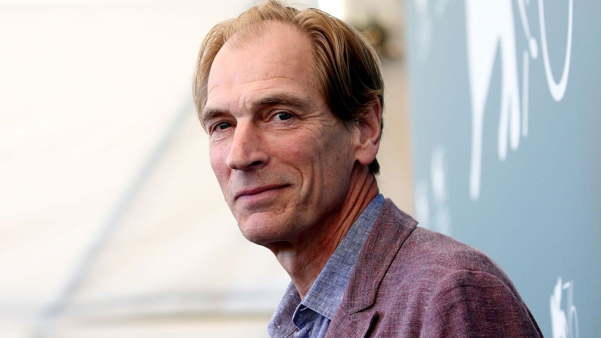 "The Painted Bird" Photocall - The 76th Venice Film Festival
VENICE, ITALY - SEPTEMBER 03:  Julian Sands attends "The Painted Bird" photocall during the 76th Venice Film Festival on September 03, 2019 in Venice, Italy. (Photo by Franco Origlia/Getty Images)
Franco Origlia