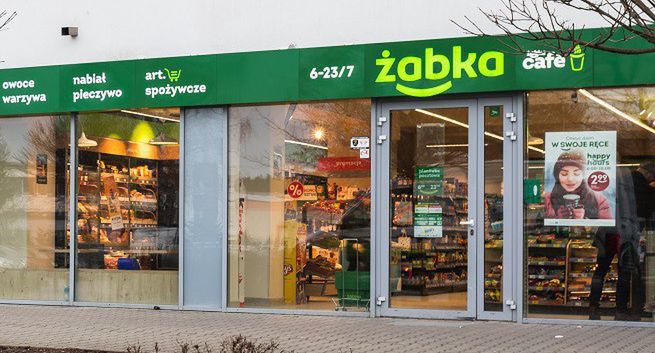 UOKiK sprawdza praktyki sieci Żabka, Dino i Selgros