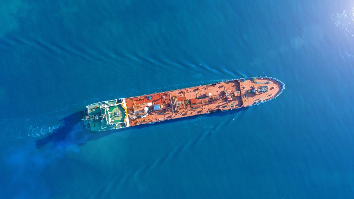 Kolejne firmy wycofują się z handlu rosyjską ropą 