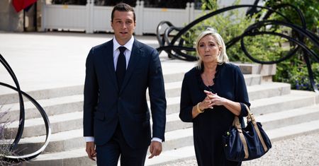 To on może zastąpić Marine Le Pen we Francji. Jest potwierdzenie