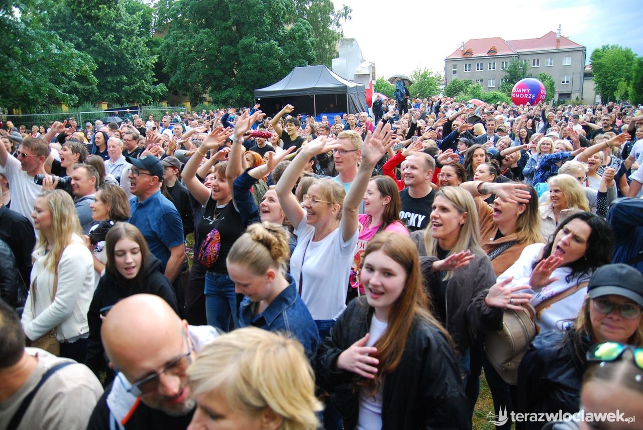 Fajansowe Sny na włocławskich bulwarach. Tłumy przyszły na koncert nad Wisłą