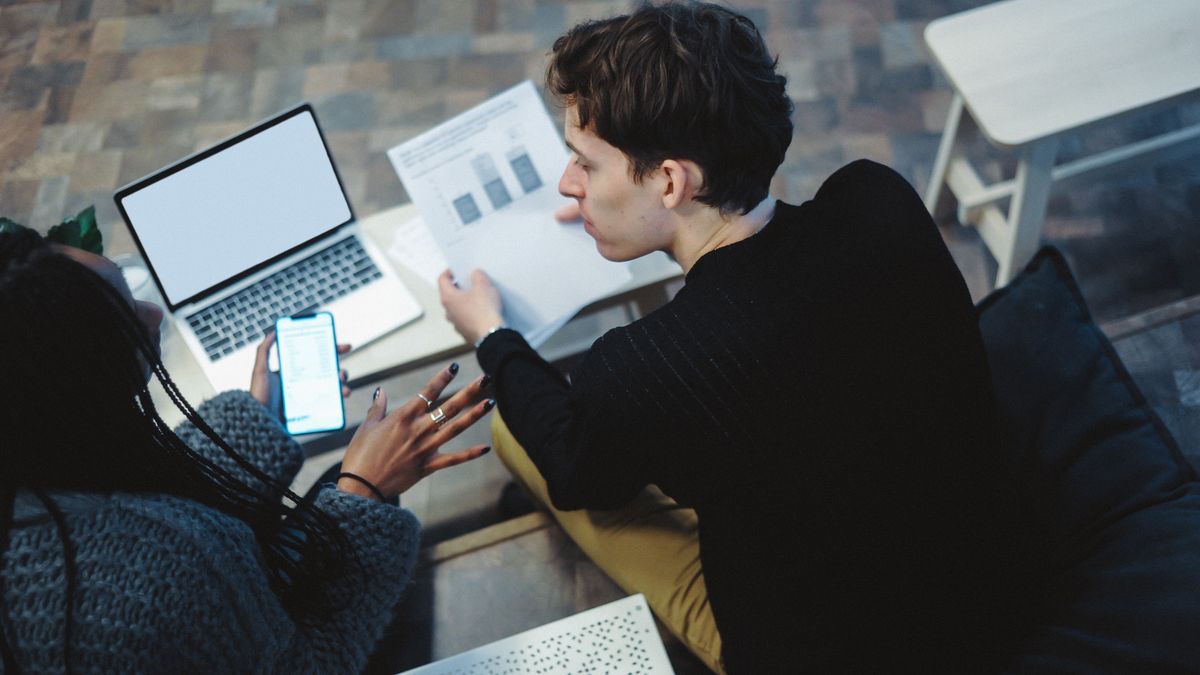 Aby znaleźć zatrudnienie  w sektorze nowoczesnych usług finansowych, czasem wystarczy sama znajomość języka angielskiego i dyplom ukończenia studiów