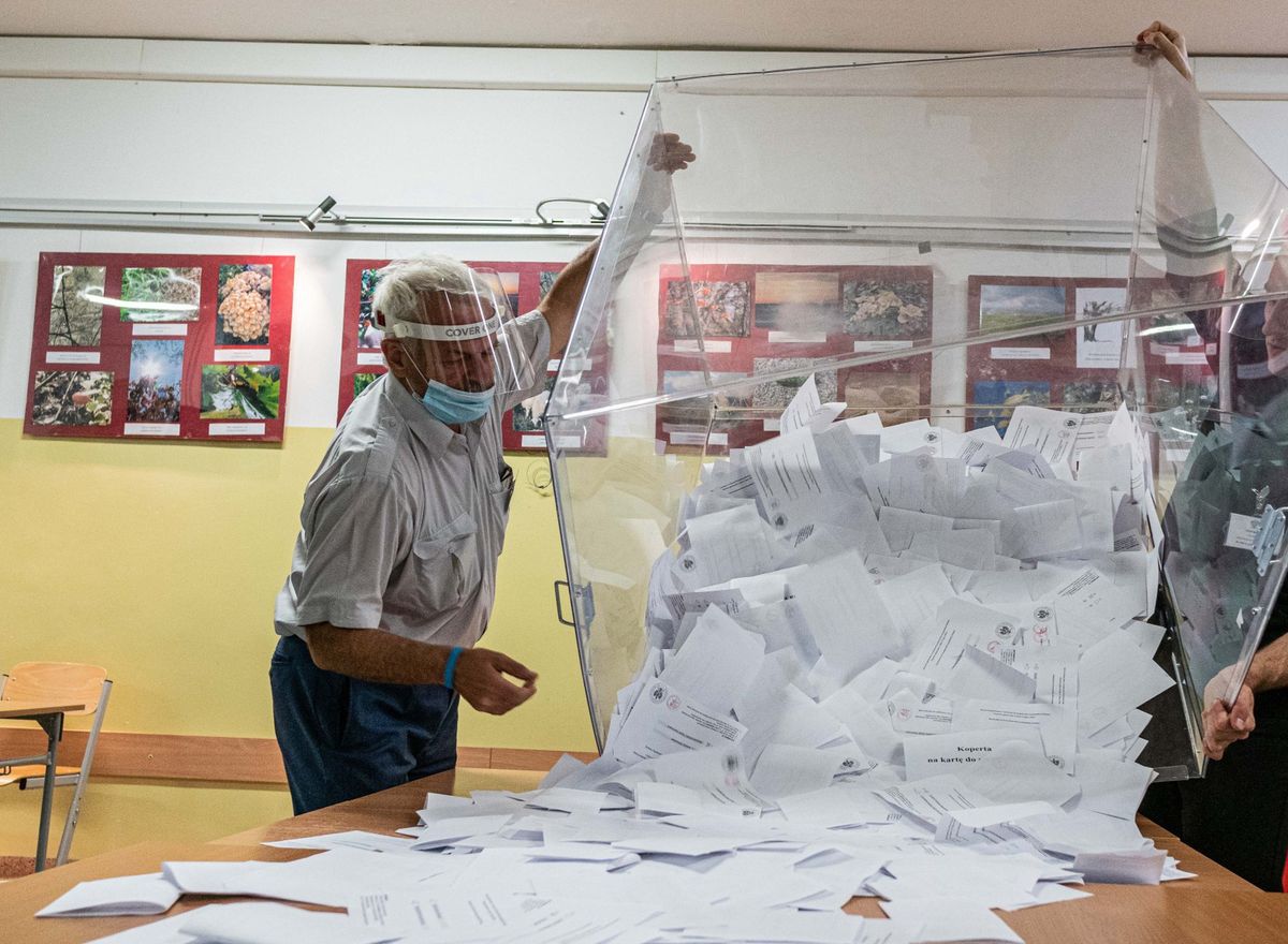 Ukraina. Ukradł urnę wyborczą. Powód jest zaskakujący