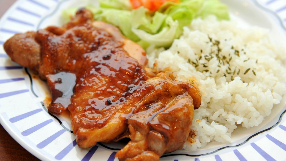 Żeberka duszone w sosie