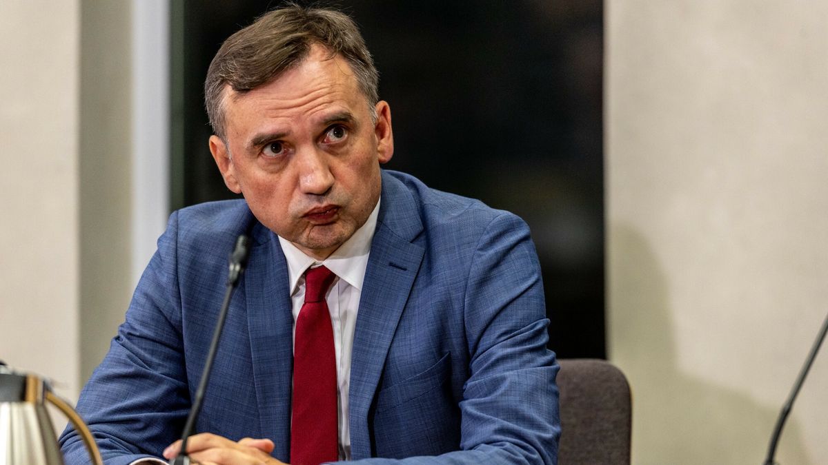 Reporter archiwum 2026 01
29.09.2025, Warszawa Sejm Posiedzenie Komisji Sledczej ds. Pegasusa Przesluchanie doprowadzonego przez policje Zbigniewa Ziobry 
fot.Stach Antkowiak/REPORTER
n/z Zbigniew Ziobro
Stach Antkowiak/REPORTER