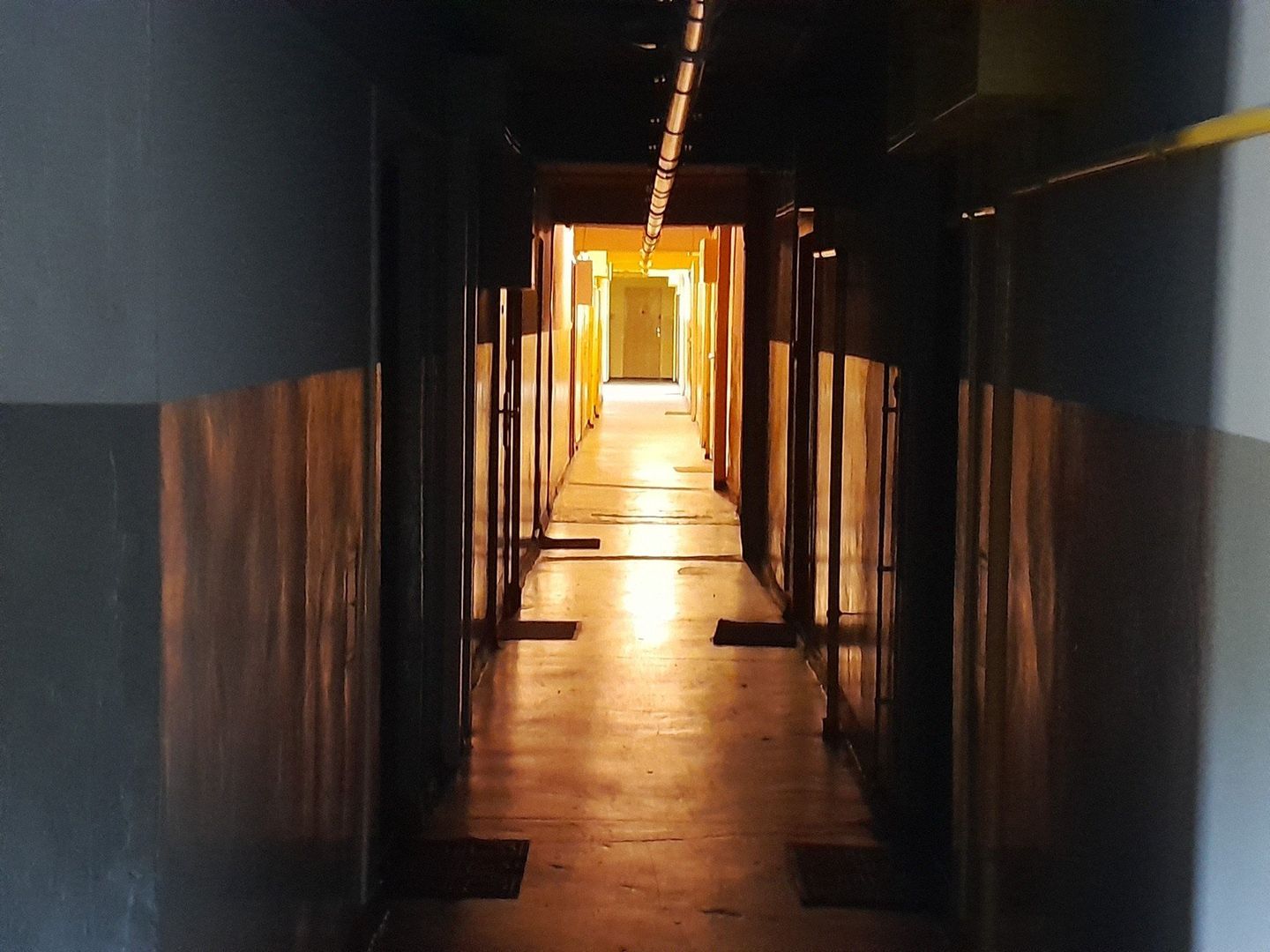 Superjednostka w Rudzie Śląskiej - betonowy kolos w centrum miasta. Zobacz kolejne zdjęcia. Przesuwaj zdjęcia w prawo - naciśnij strzałkę lub przycisk NASTĘPNE