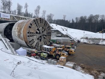"Karpatka" zrobiła piruet. Maszyna TBM szykowana do drążenia tunelu na S19