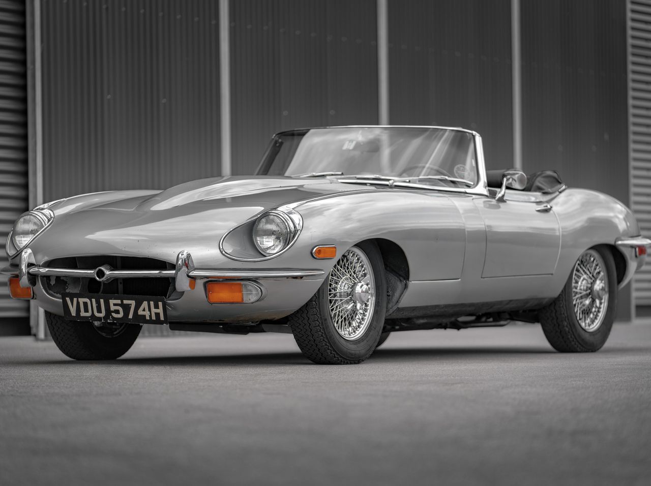 Jaguar E-Type Series II, którym jeździł Steve McQueen