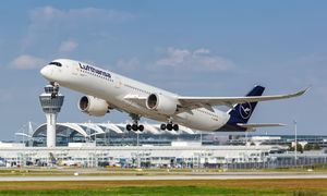 Od poniedziałku chaos na lotniskach. Strajki dotkną także podróżnych z Polski