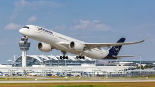 Od poniedziałku chaos na lotniskach. Strajki dotkną także podróżnych z Polski