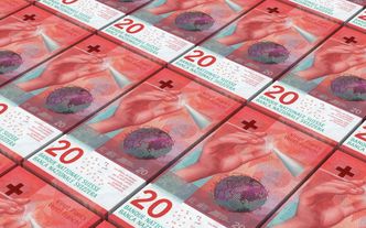 Podatek dla frankowiczów? "Dojdzie do tego, że klienci będą bali się podpisywać z bankami umowy"