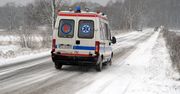 Karetka w potrzasku. Przez 10 godzin na oblodzonej drodze