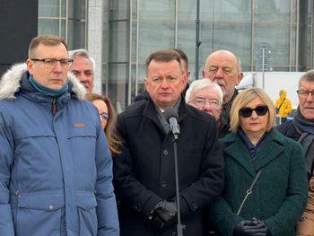 Gorąco na miesięcznicy smoleńskiej. Błaszczak: barbarzyńcy