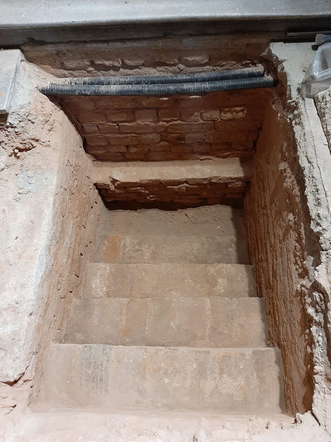 Prace badawcze w opolskiej katedrze