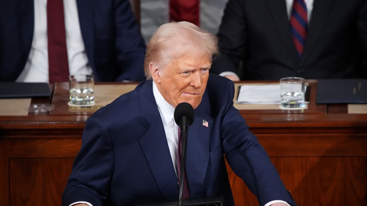 Trump złagodzi cła na Meksyk i Kanadę w środę? Negocjacje trwają