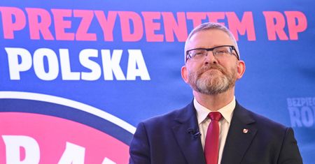Braun wykluczony z PE. Przez pół roku nie ma wstępu