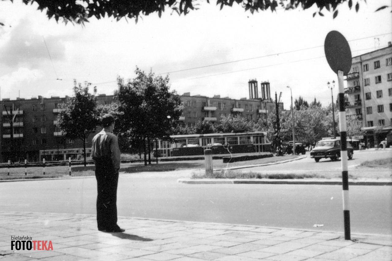 Warszawa. Zdjęcia dawnej stolicy znalezione na śmietniku