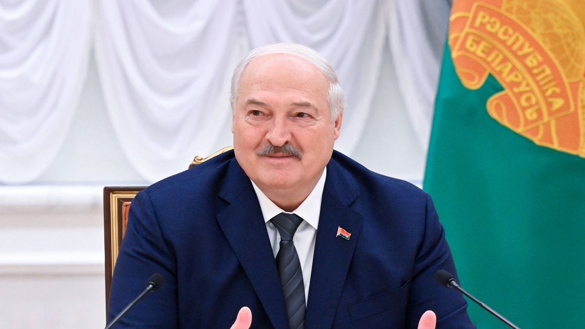 Eurasian Economic Union Intergovernmental Council in Minsk
epa12417265 Belarusian President Alexander Lukashenko attends a meeting with participants of the Eurasian Intergovernmental Council in Minsk, Belarus, 30 September 2025.  EPA/ALEXANDER MIRIDONOV/SPUTNIK/KREMLIN POOL / POOL MANDATORY CREDIT 
Dostawca: PAP/EPA.
ALEXANDER MIRIDONOV/SPUTNIK/KREMLIN POOL / POOL
EEU, EAEU