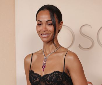 Do sypialni i na Oscary. Ta bieliźniana sukienka to hit sezonu