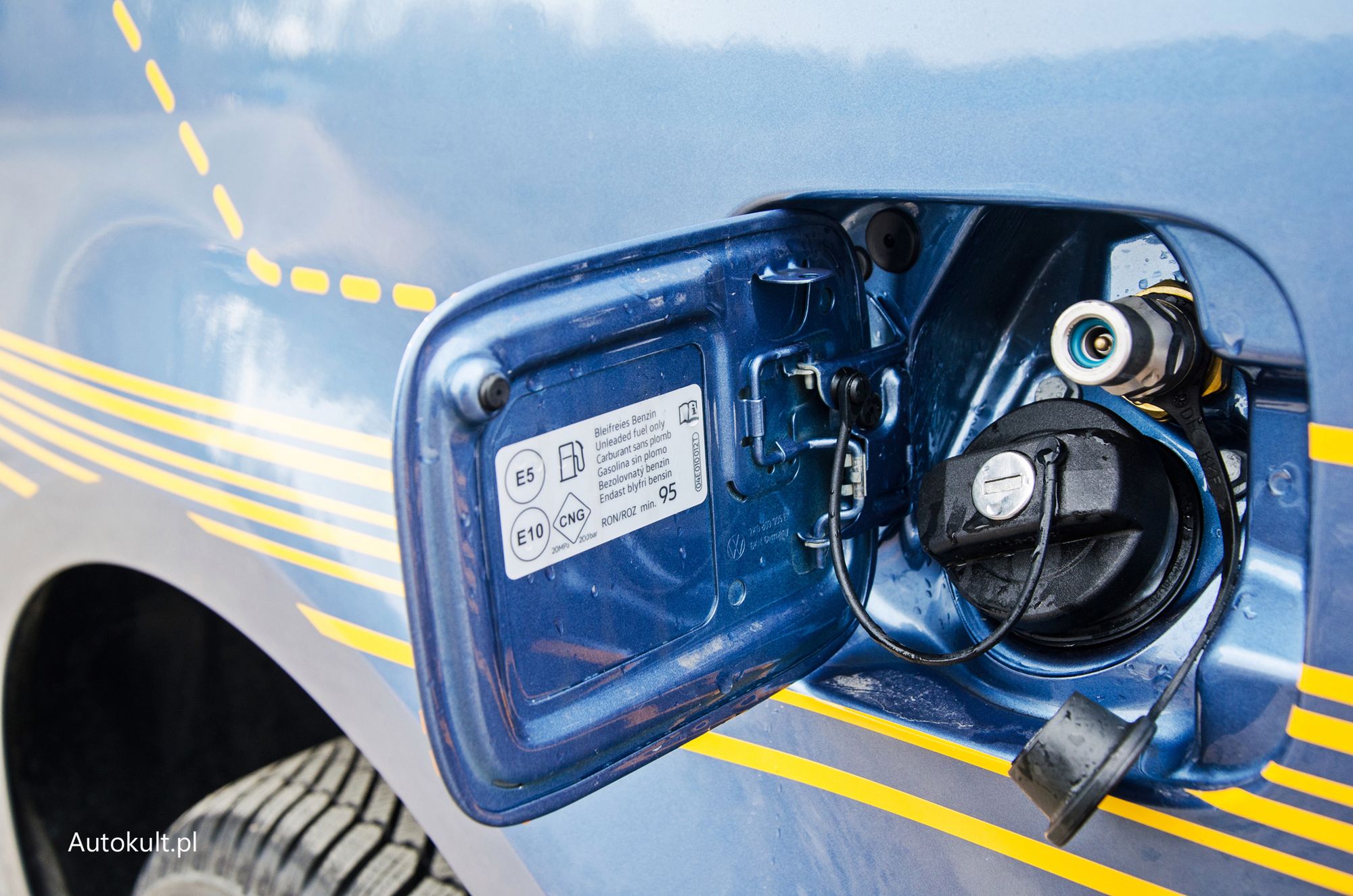 Tankowanie CNG jest podobne jak LPG. Problem w tym, że są tylko 23 stacje w Polsce.
