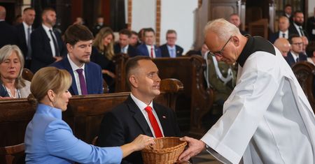 Hojny gest nowego prezydenta. Tyle Nawroccy dali na tacę