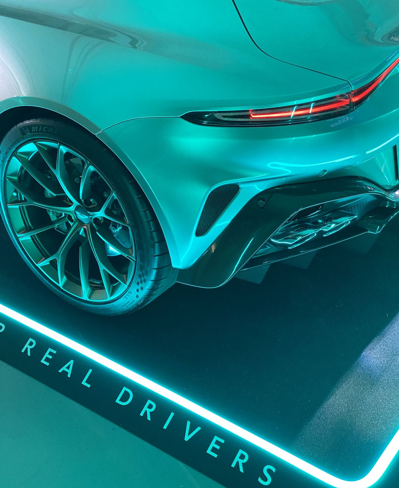 Aston Martin Vantage (2024) – polska premiera