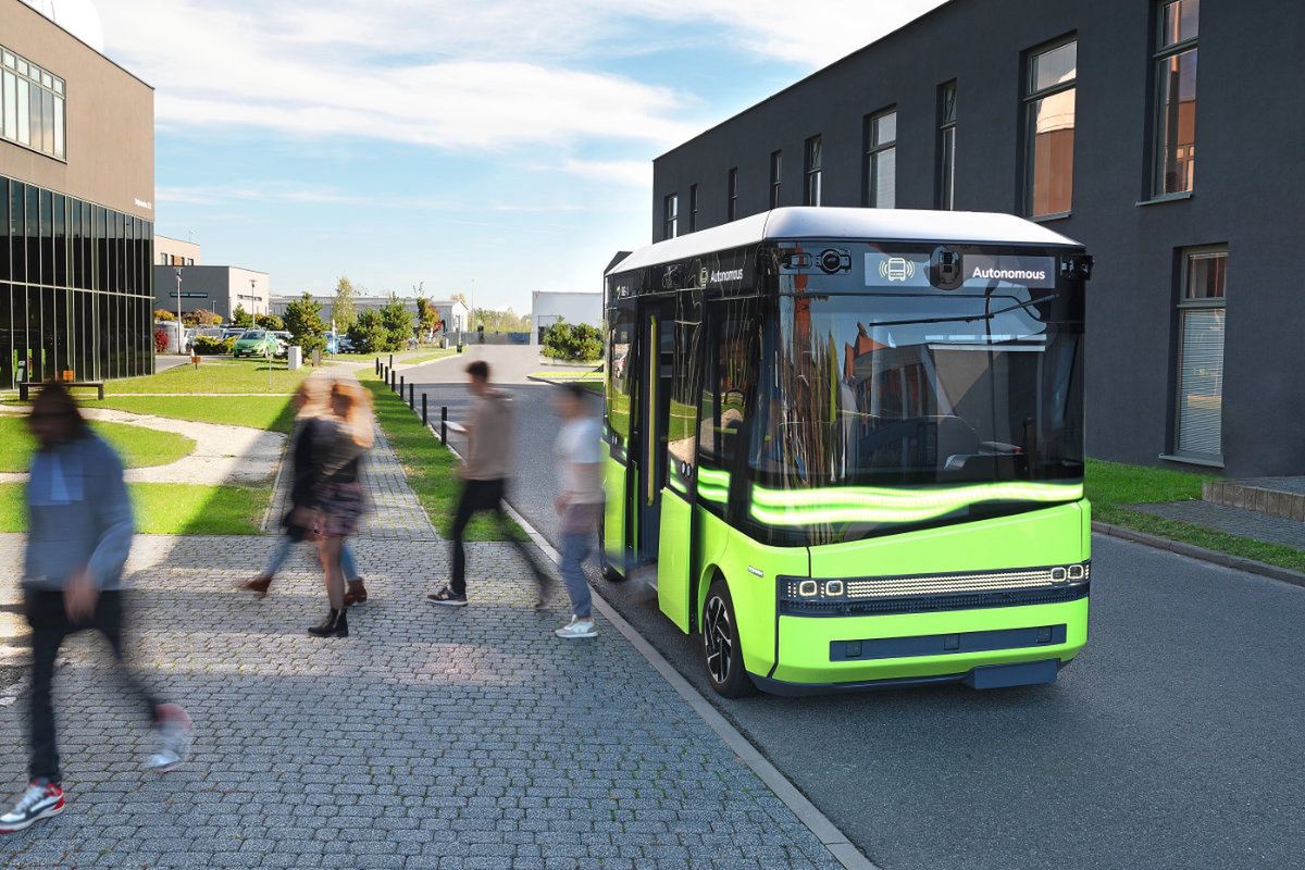 Autonomiczny minibus na próbę we Wrocławiu. Na miejsce testów wybrali cmentarz