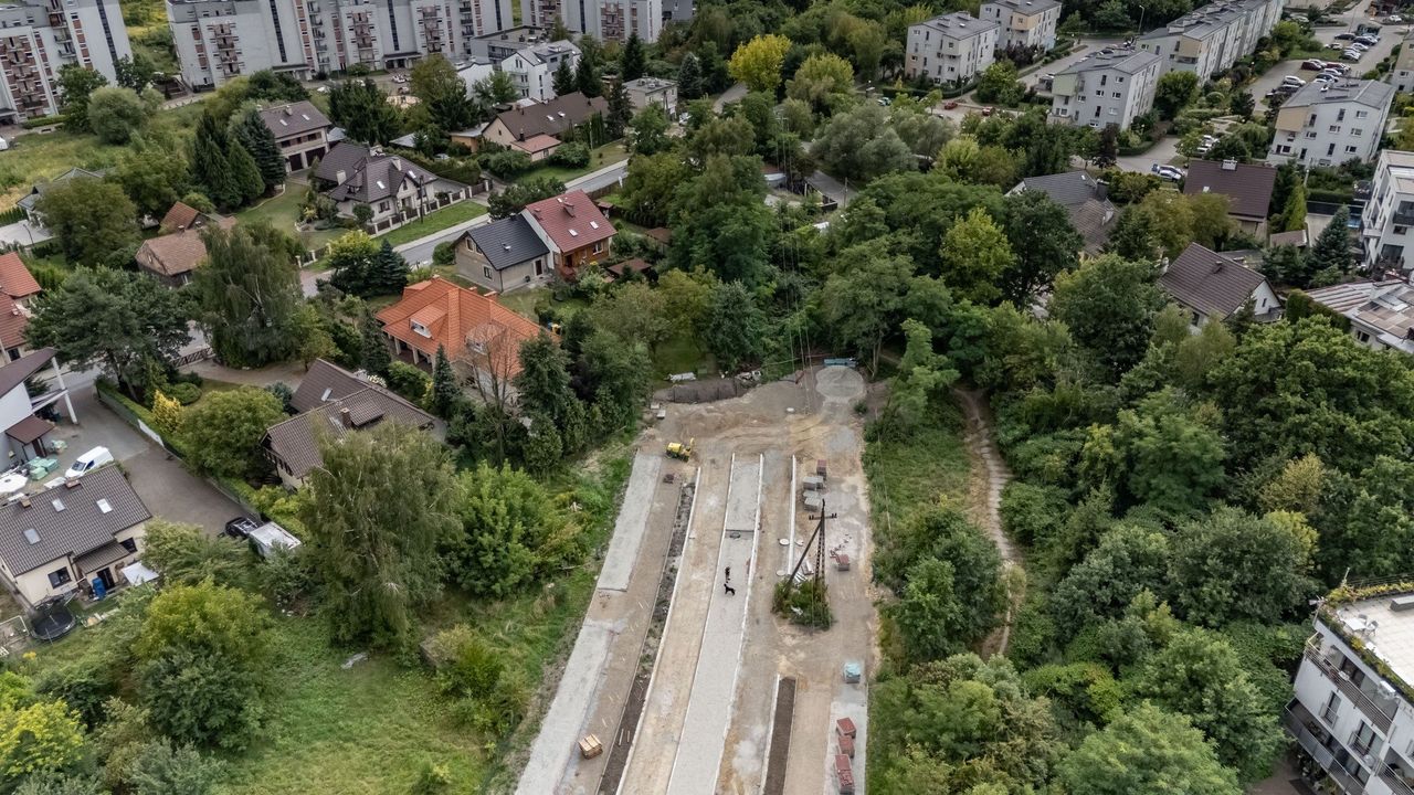 Kraków: Trwa budowa ul. 8 Pułku Ułanów. Piętrzą się utrudnienia