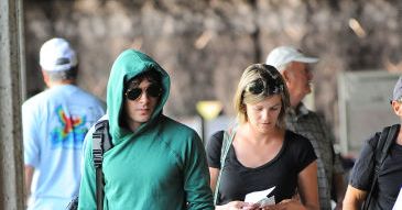 Zac cierpi z powodu blizny!