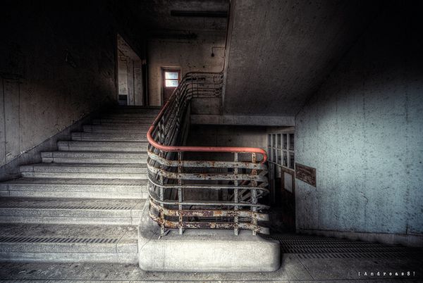 30 klatek schodowych z najgorszych koszmarów 29