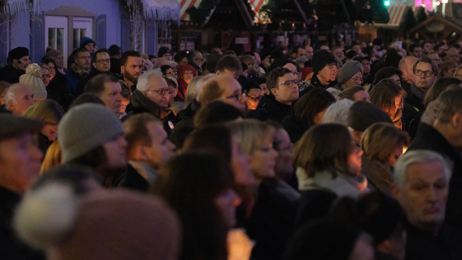 Niemcy zebrali się, żeby upamiętnić atak terrorystyczny na jarmark bożonarodzeniowy w 2016 r. Berlin, 2019
