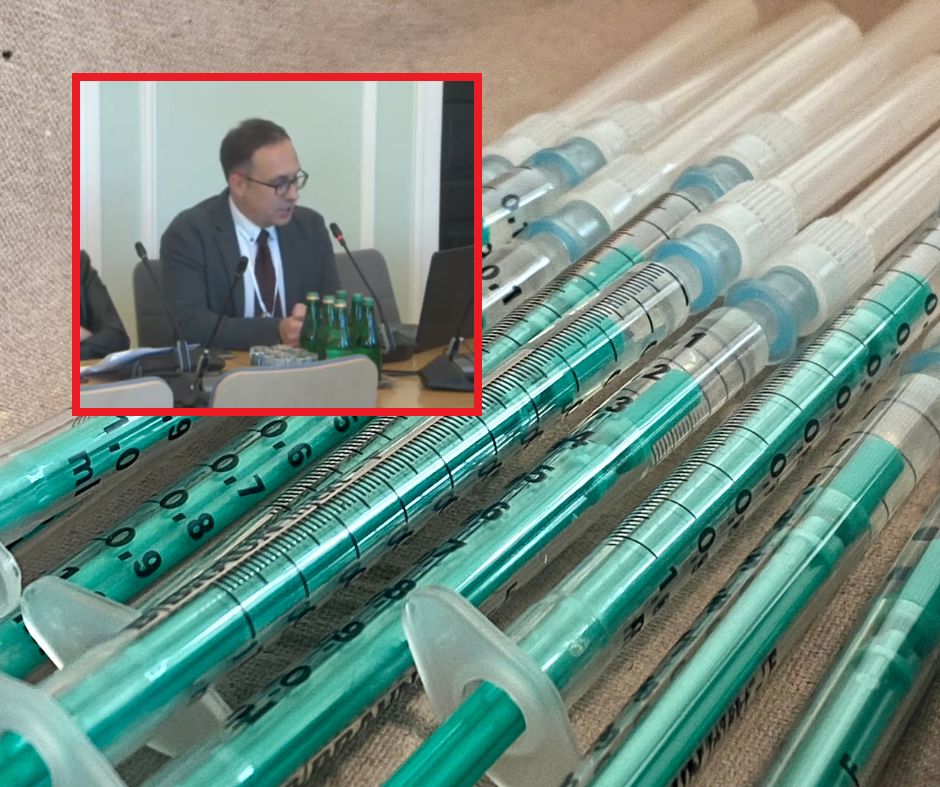 Lekarz "zgasił" antyszczepionkowców. "Nieprawidłowe informacje, wręcz manipulacje"