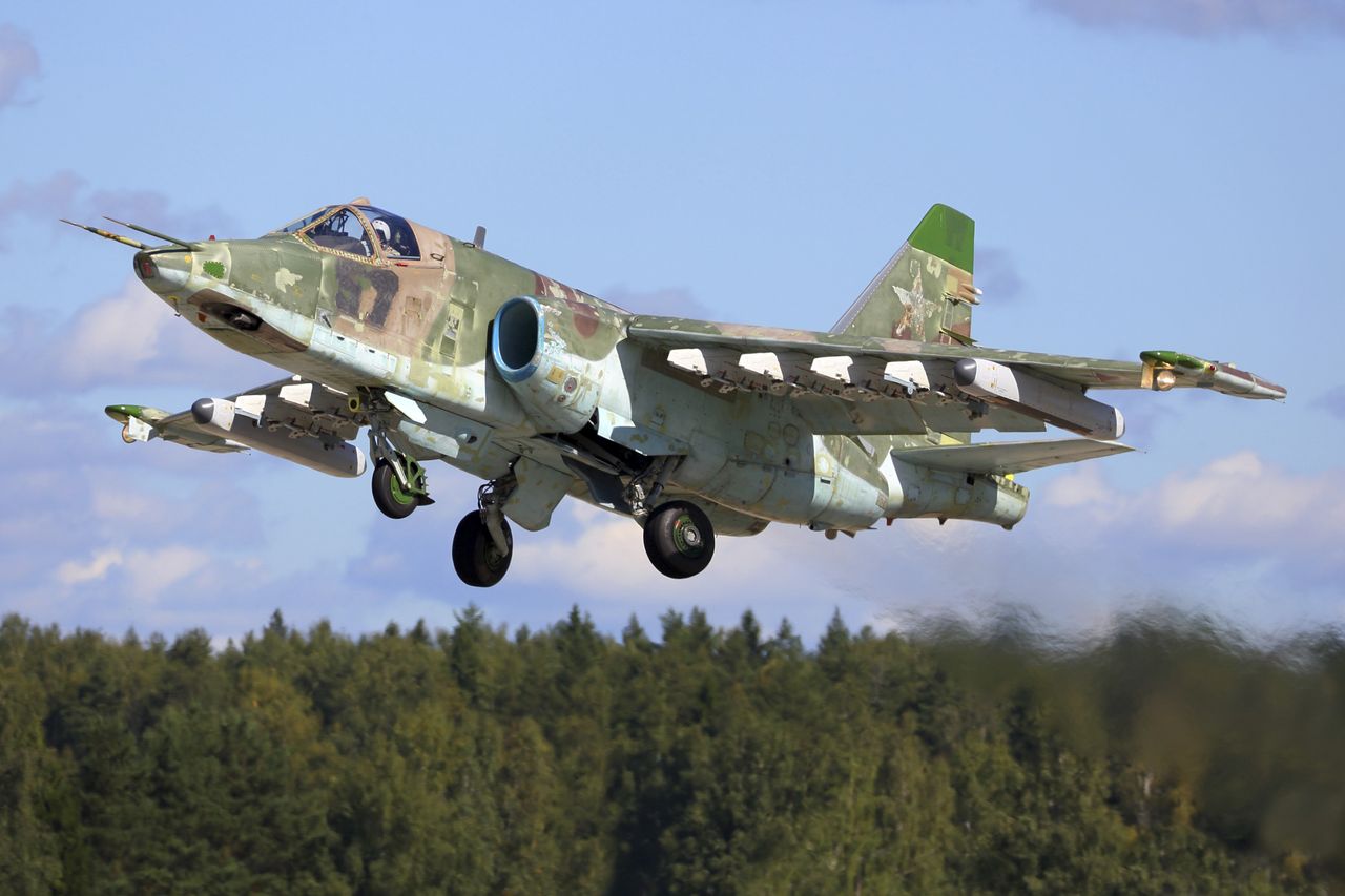 Ukraińcy pokazali nagranie. Pilot Su-25 w akcji [WIDEO]