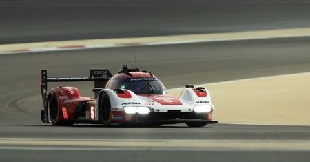 Monitorują sytuację i odwołują testy opon. WEC i Formuła 1 reagują na wojnę