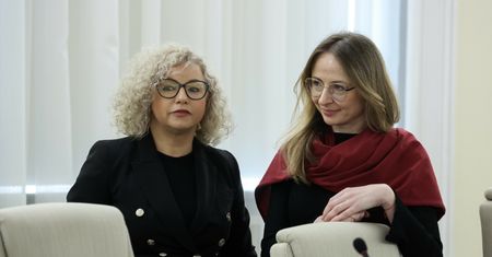 Lewica kładzie na stół trzy ustawy. "Dość czekania"
