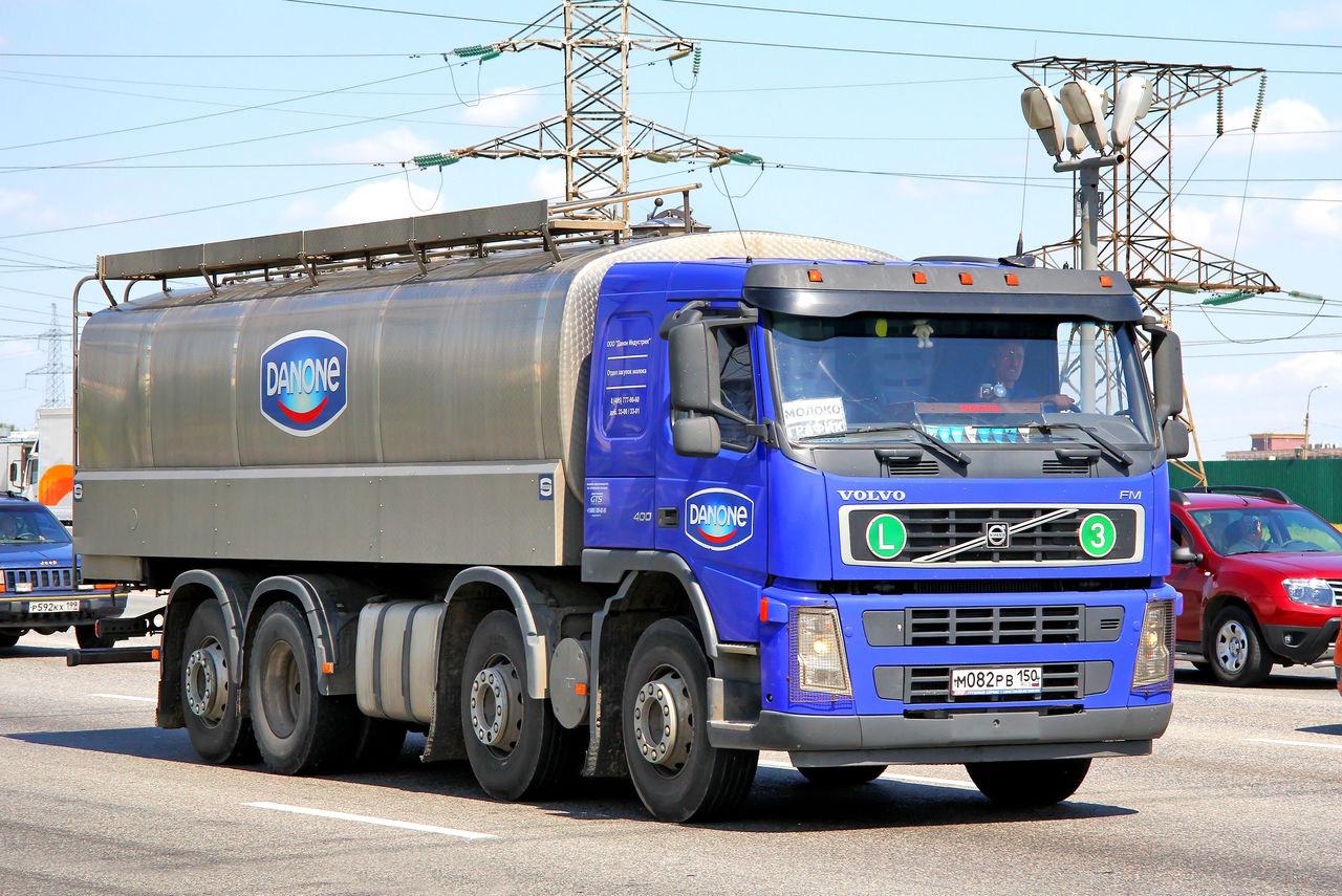 Danone w ogniu krytyki za pozostanie w Rosji. Prezes tłumaczy decyzję firmy