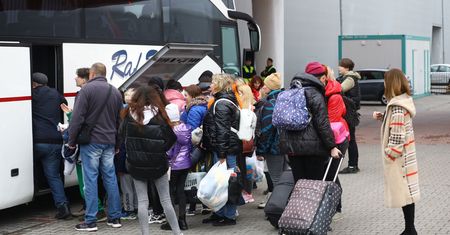 Praca dla uchodźców. Oto ile osób znalazło już zatrudnienie w Polsce