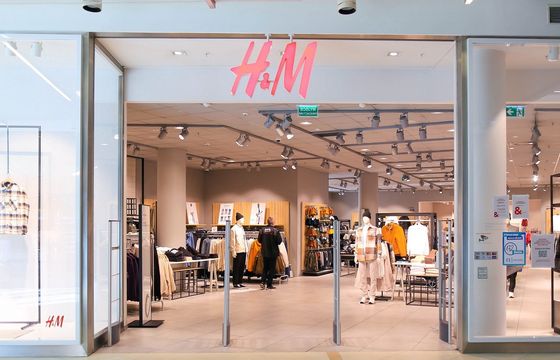 Słynne centrum handlowe w Warszawie bez H&M. Marka znika po dwóch dekadach